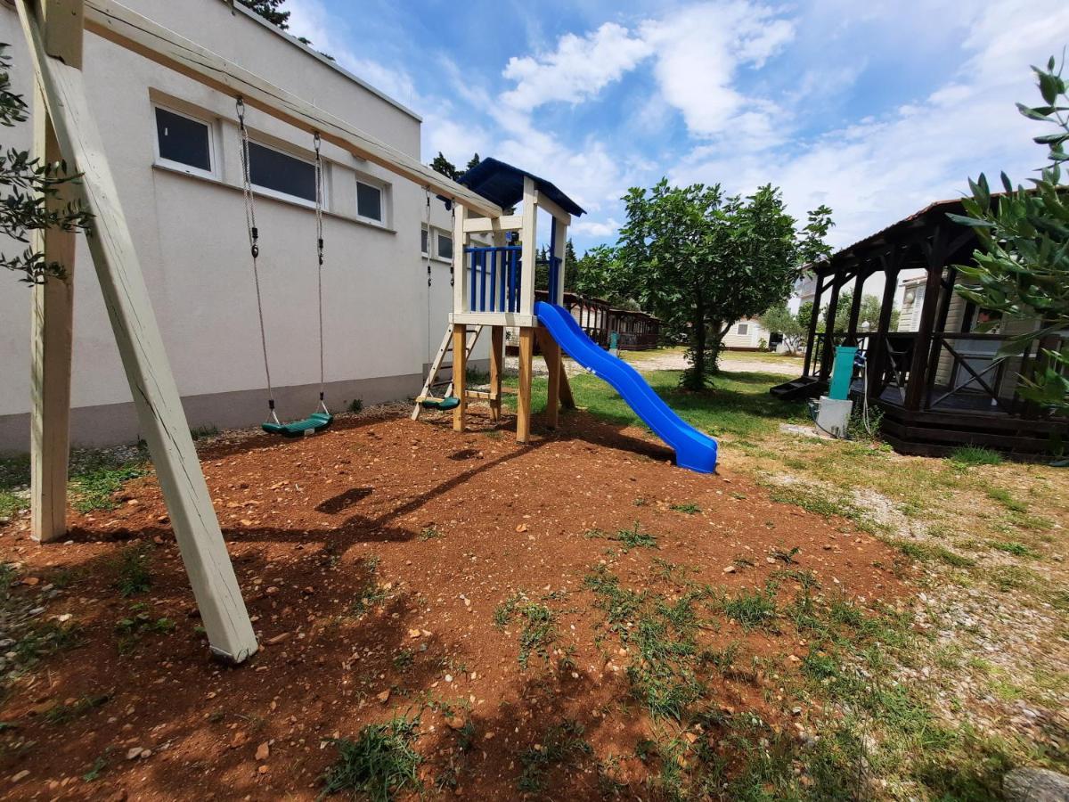 Kamp Rujno Hotel Starigrad Paklenica Eksteriør billede