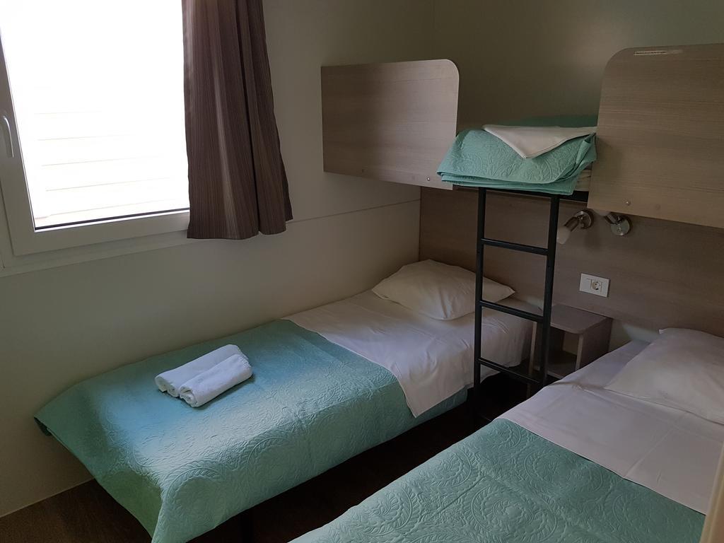 Kamp Rujno Hotel Starigrad Paklenica Eksteriør billede